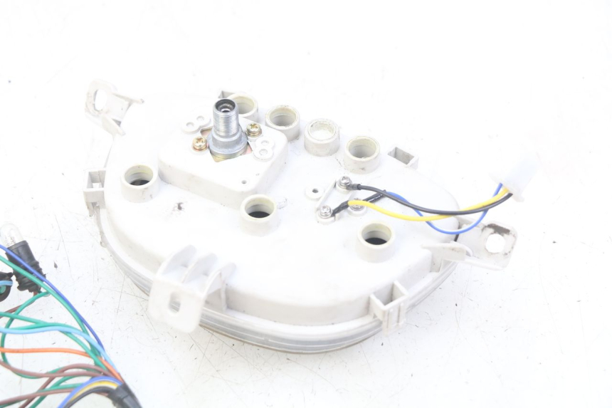 photo de TELLERSTAND JM MOTORS SANTANA 50 (2014 - 2023) - Andere kijkhoek