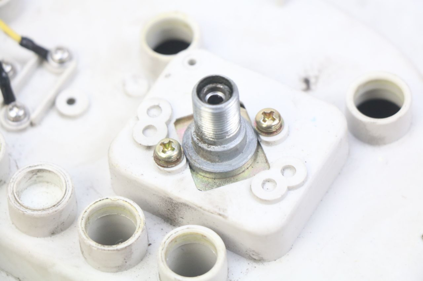 photo de TELLERSTAND JM MOTORS SANTANA 50 (2014 - 2023) - Bevestigingspunten