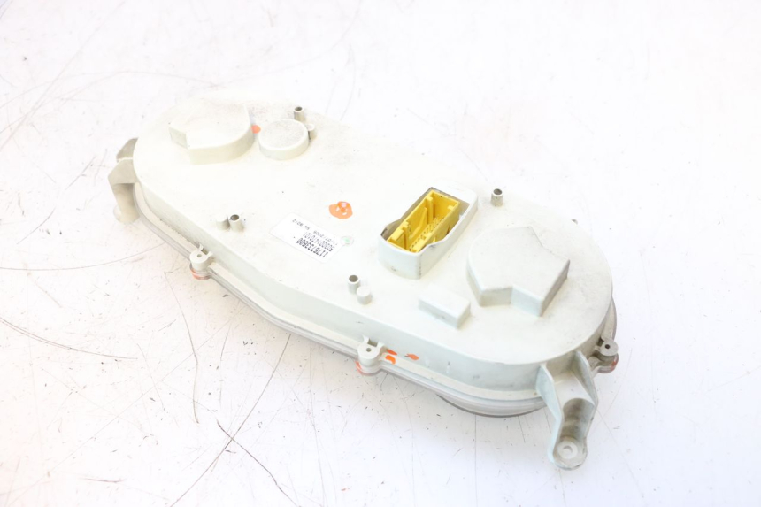 photo de TELLERSTAND PEUGEOT SATELIS COMPRESSOR K15 125 (2006 - 2009) - Kenmerkende details