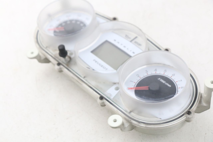 photo de TELLERSTAND PEUGEOT SATELIS 125 (2006 - 2009) - Andere kijkhoek