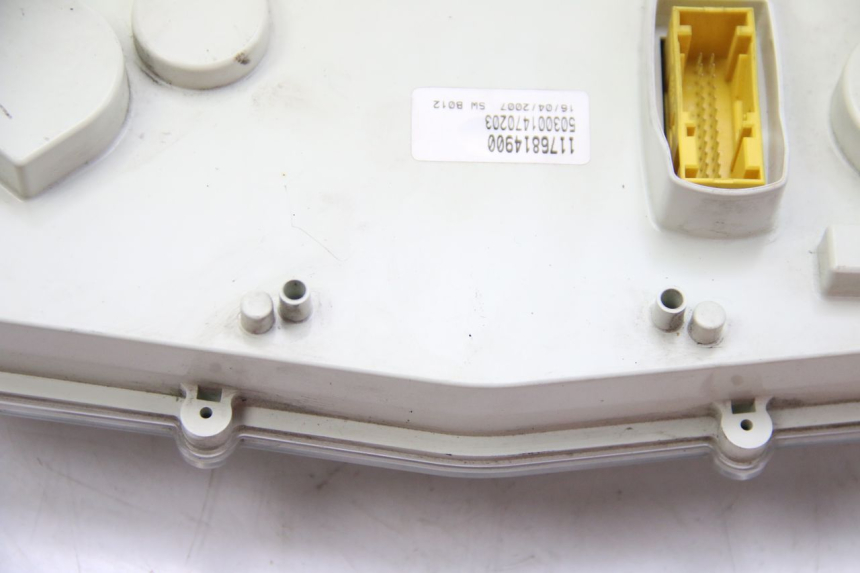 photo de TELLERSTAND PEUGEOT SATELIS 125 (2006 - 2009) - Bevestigingspunten