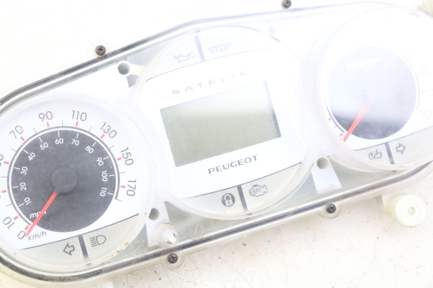 photo de TELLERSTAND PEUGEOT SATELIS 125 (2006 - 2009) - Zoom op componenten