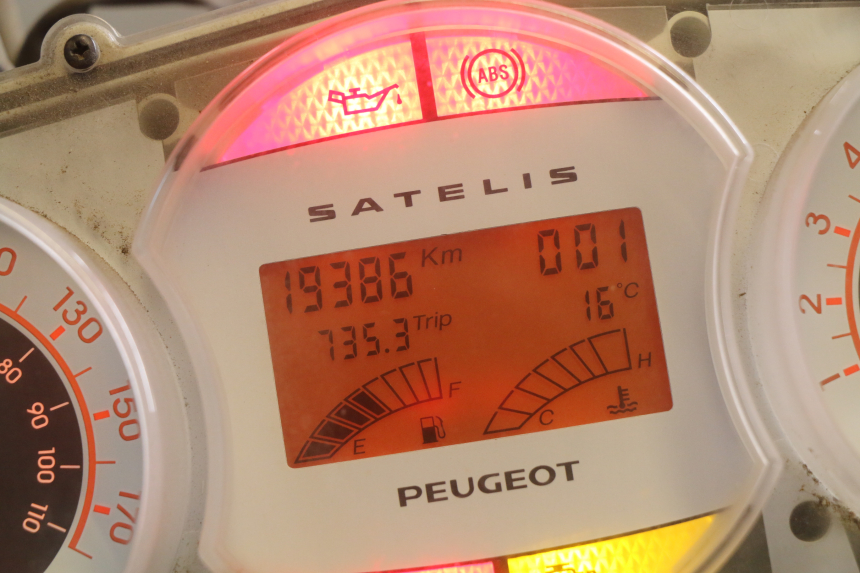 photo de TELLERSTANDMETER PEUGEOT SATELIS 125 (2010 - 2012) - Detailaanzicht
