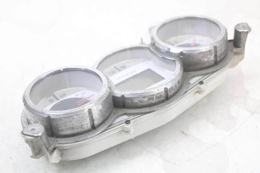 photo de TELLERSTAND PEUGEOT SATELIS 125 (2006 - 2009) - Bevestigingspunten