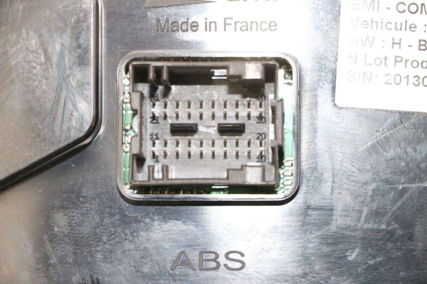 photo de TELLERSTAND PEUGEOT SATELIS 125 (2013 - 2018) - Overzicht