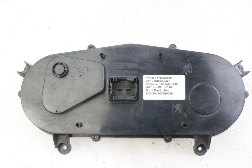 photo de TELLERSTAND PEUGEOT SATELIS 125 (2013 - 2018) - Bevestigingspunten