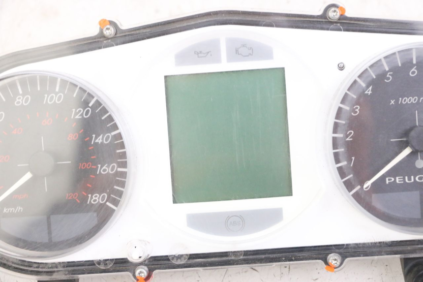 photo de TELLERSTAND PEUGEOT SATELIS 125 (2013 - 2018) - Kenmerkende details