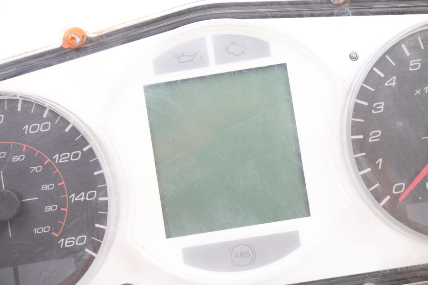 photo de TELLERSTAND PEUGEOT SATELIS 125 (2013 - 2018) - Zoom op gebruiksstaat