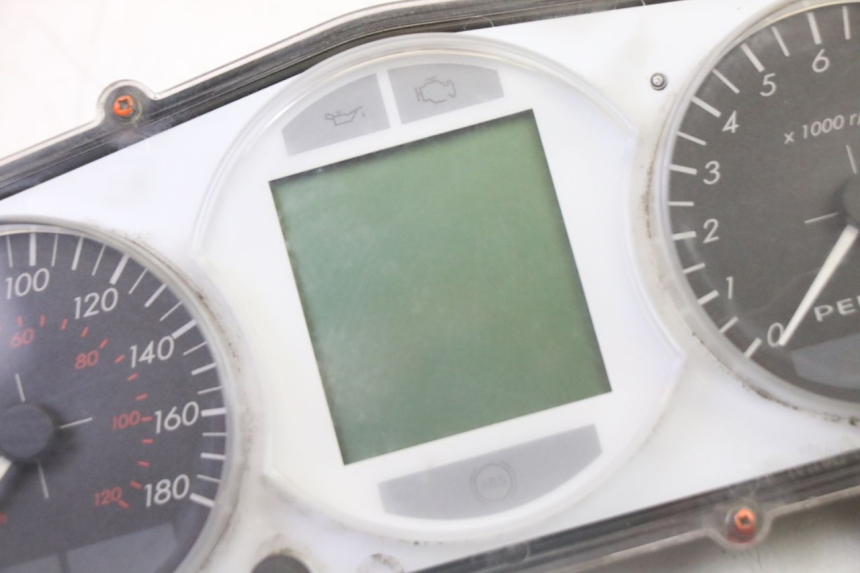 photo de TELLERSTAND PEUGEOT SATELIS 125 (2013 - 2018) - Andere kijkhoek