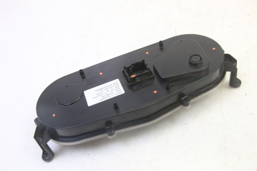 photo de TELLERSTAND PEUGEOT SATELIS 125 (2013 - 2018) - Markeringen en referenties