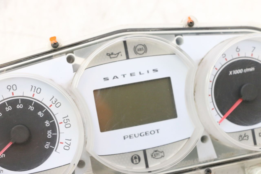 photo de TELLERSTAND PEUGEOT SATELIS 125 (2006 - 2009) - Visuele inspectie