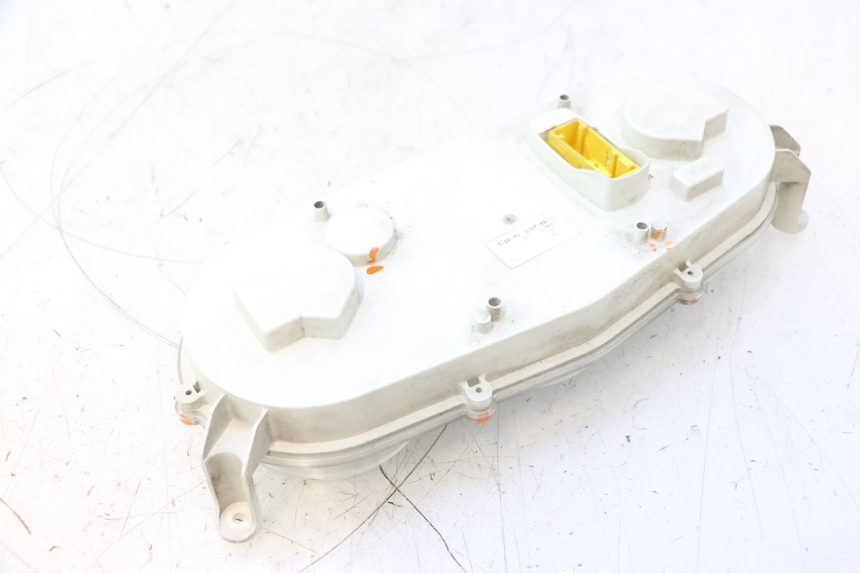 photo de TELLERSTAND PEUGEOT SATELIS 125 (2006 - 2009) - Bevestigingspunten