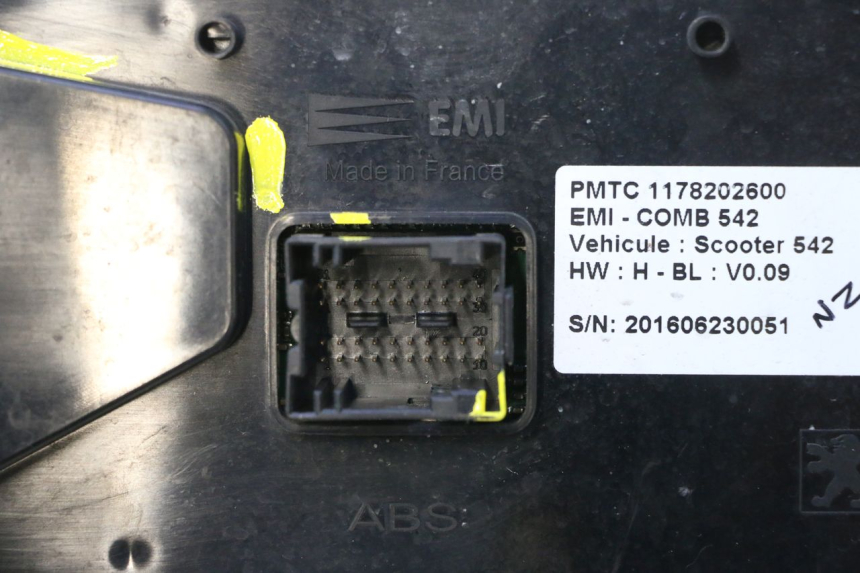 photo de TELLERSTAND PEUGEOT SATELIS 125 (2013 - 2018) - Kenmerkende details