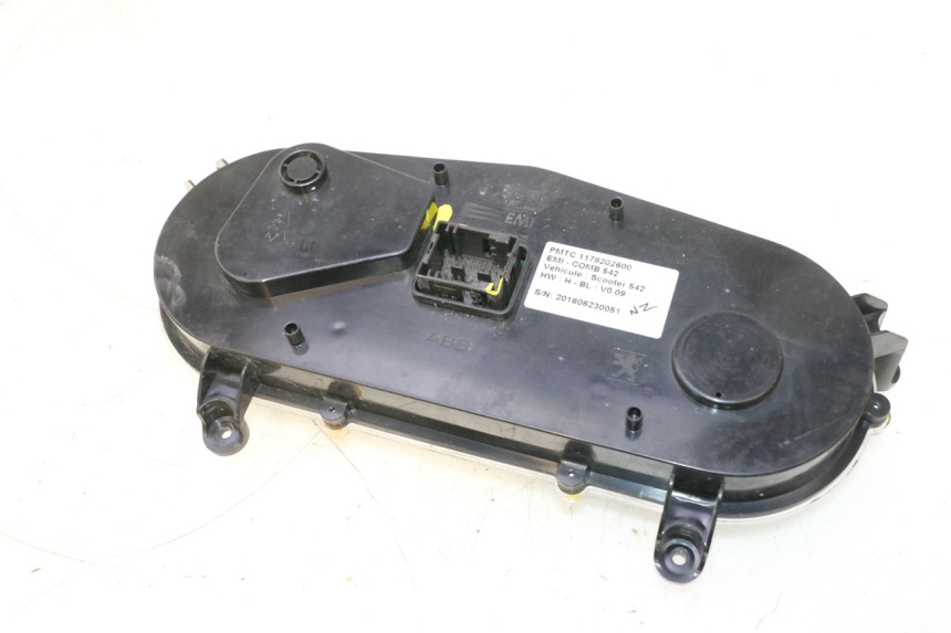 photo de TELLERSTAND PEUGEOT SATELIS 125 (2013 - 2018) - Focus op structuur