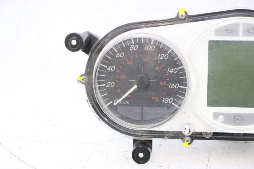 photo de TELLERSTAND PEUGEOT SATELIS 125 (2013 - 2018) - Zoom op kwaliteit