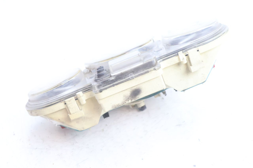 photo de TELLERSTAND APRILIA SCARABEO GT 125 (1999 - 2007) - Overzicht