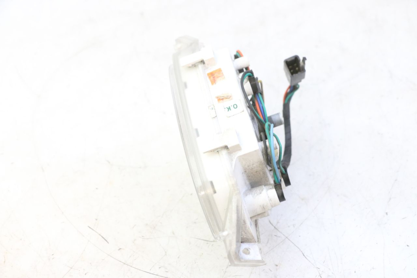 photo de TELLERSTAND HONDA SCV LEAD 100 (2003 - 2007) - Technische close-up