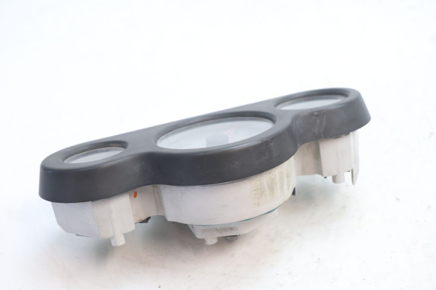 photo de TELLERSTAND PEUGEOT SPEEDFIGHT LC 50 (1996 - 2002) - Bevestigingspunten