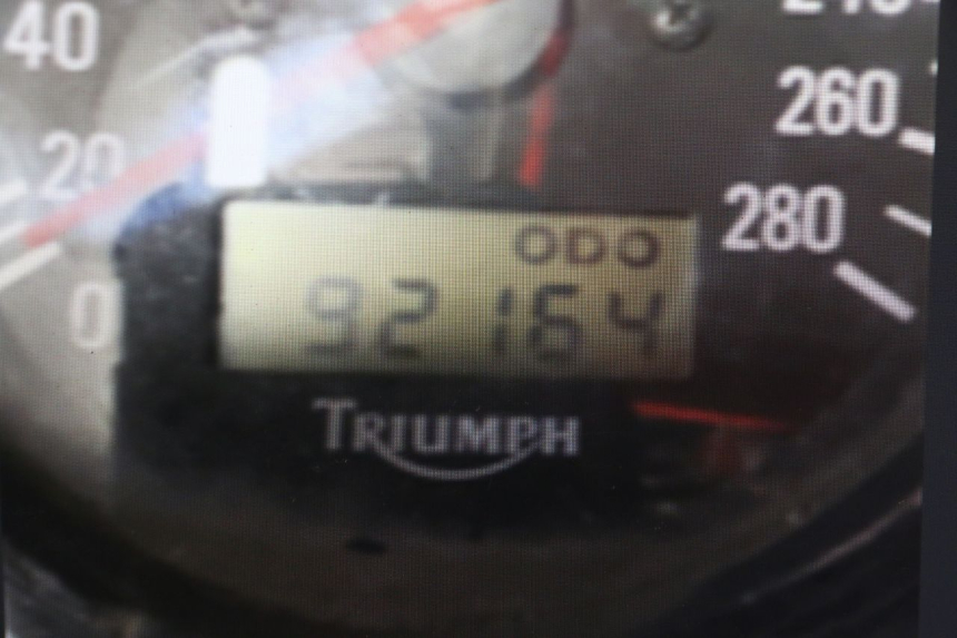 photo de TELLERSTAND TRIUMPH SPRINT ST 955 (1999 - 2001) - Detail van het onderdeel