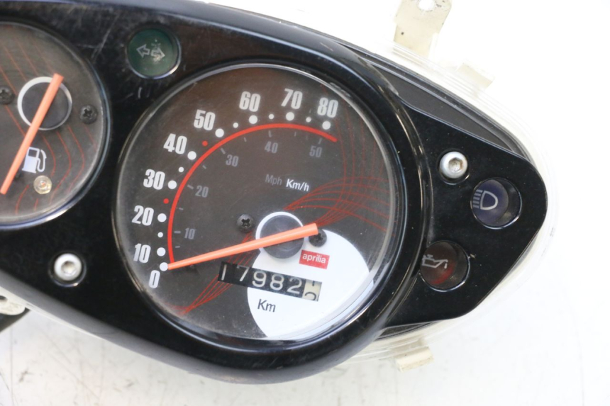 photo de TELLERSTAND APRILIA SR MOTARD 50 (2012 - 2018) - Overzicht