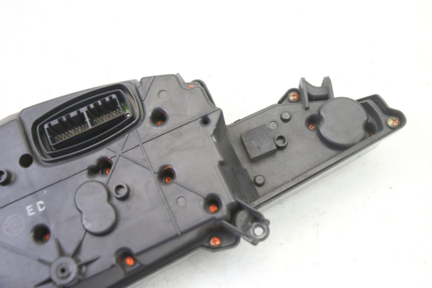 photo de TELLERSTAND HONDA ST PAN EUROPEAN 1300 (2002 - 2013) - Productaanzicht