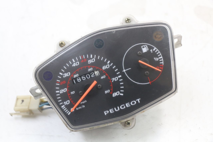 photo de TELLERSTAND PEUGEOT STREETZONE 4T 50 (2018 - 2023) - Hoofdaanzicht