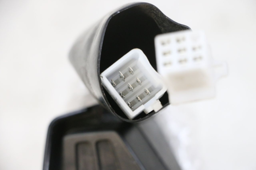 photo de TELLERSTAND PEUGEOT STREETZONE I NAKED 2T 50 (2018 - 2020) - Zoom op gebruiksstaat