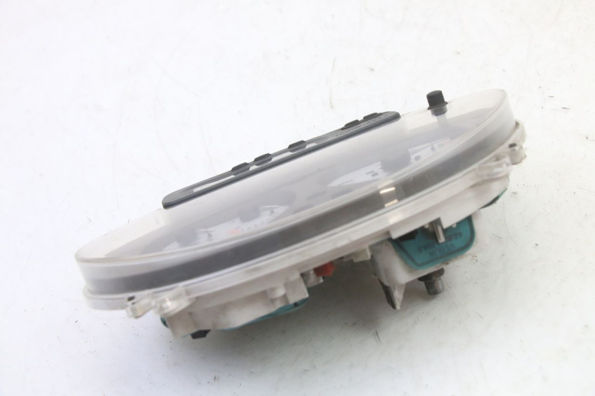 photo de TELLERSTAND PIAGGIO SUPER LX 125 (2000 - 2003) - Overzicht