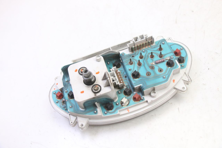 photo de TELLERSTAND PIAGGIO SUPER LX 125 (2000 - 2003) - Staat van het oppervlak