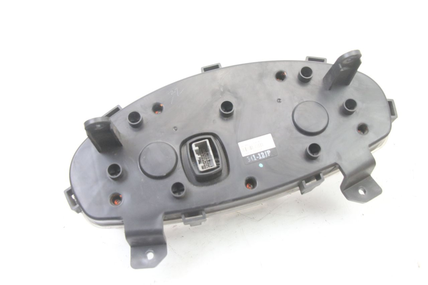 photo de TELLERSTAND SUZUKI BURGMAN 125 (2015 - 2017) - Bevestigingspunten