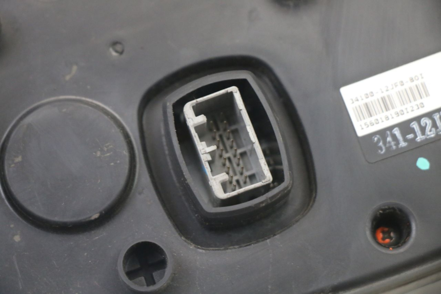 photo de TELLERSTAND SUZUKI BURGMAN 125 (2015 - 2017) - Staat van het oppervlak