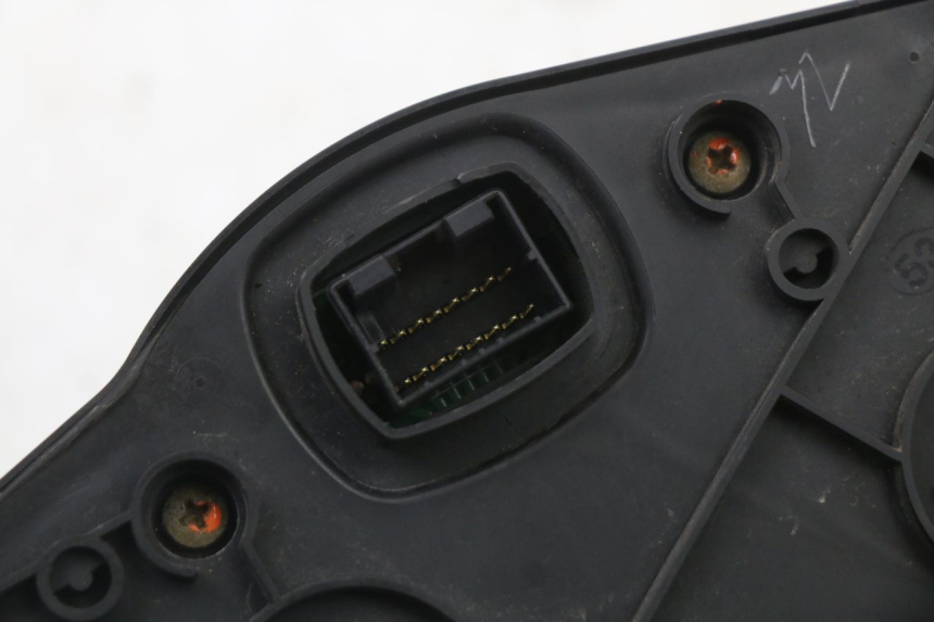 photo de TELLERSTAND SUZUKI SV S 650 (1999 - 2002) - Bevestigingspunten