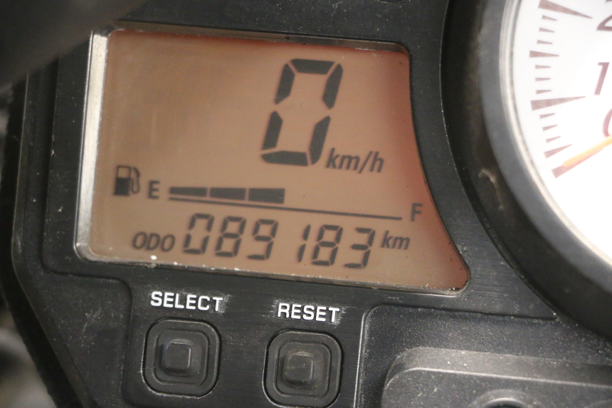 photo de TELLERSTAND YAMAHA TDM ABS 900 (2002 - 2014) - Zoom op gebruiksstaat