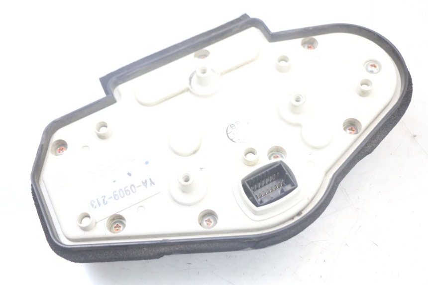 photo de TELLERSTAND YAMAHA TDM ABS 900 (2002 - 2014) - Markeringen en referenties