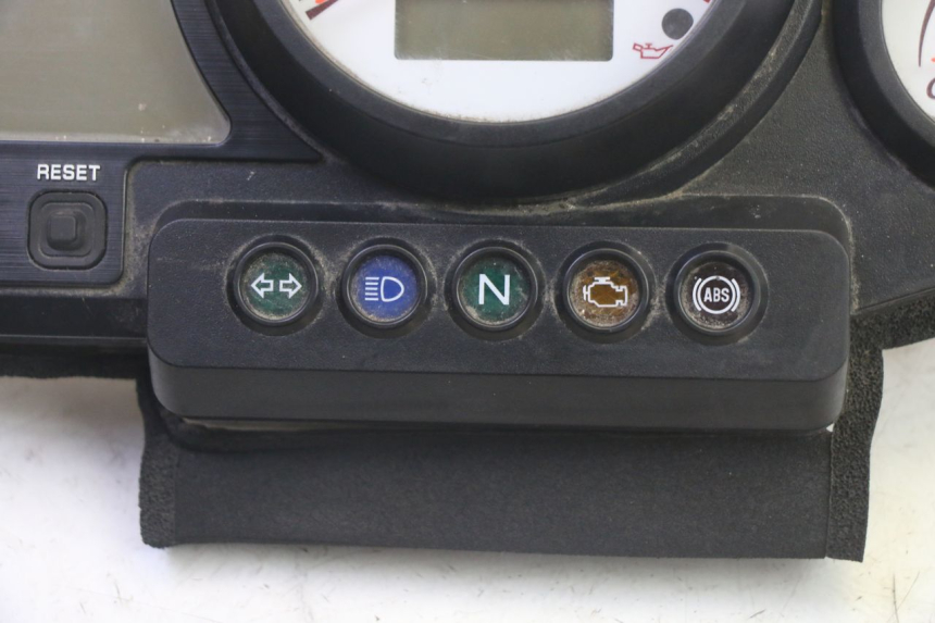 photo de TELLERSTANDMETER YAMAHA TDM ABS 900 (2002 - 2014) - Bevestigingspunten