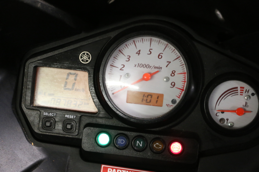 photo de TELLERSTANDMETER YAMAHA TDM ABS 900 (2002 - 2014) - Zoom op gebruiksstaat