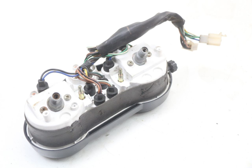 photo de TELLERSTAND YAMAHA TDR DELTABOX 125 (1997 - 2003) - Staat van het oppervlak