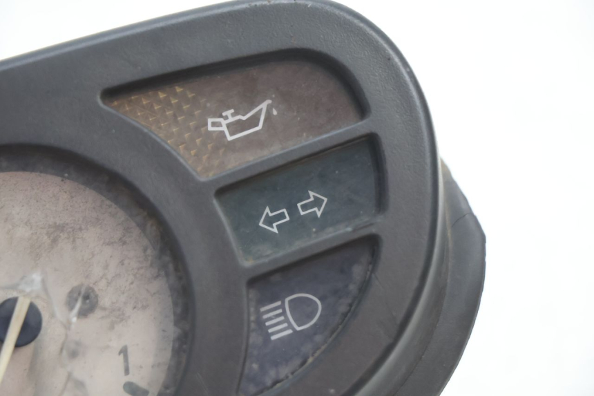photo de TELLERSTAND PEUGEOT TREKKER 50 (1995 - 2004) - Andere kijkhoek