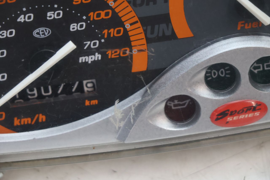 photo de TELLERSTAND PIAGGIO TYPHOON 50 (2000 - 2009) - Zoom op gebruiksstaat