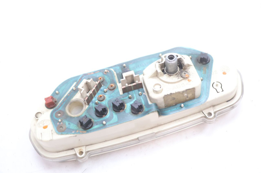 photo de TELLERSTAND PIAGGIO TYPHOON 50 (2000 - 2009) - Bevestigingspunten