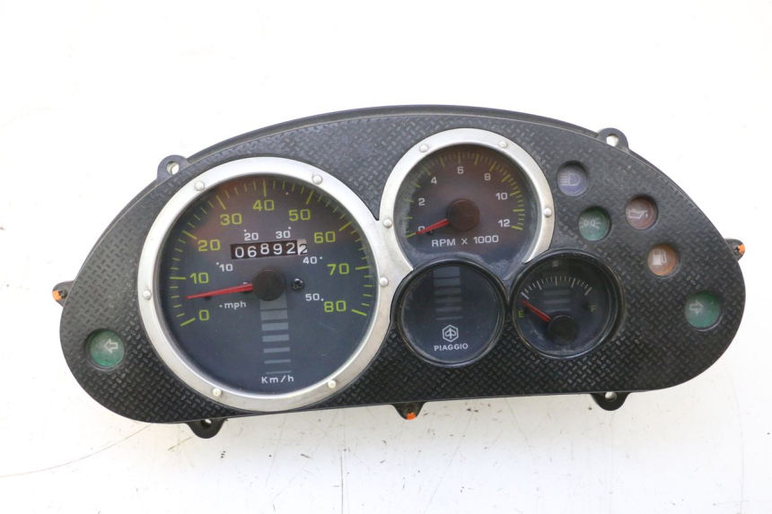photo de TELLERSTAND PIAGGIO TYPHOON 50 (2000 - 2009) - Hoofdaanzicht