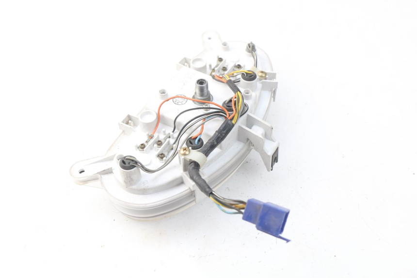 photo de TELLERSTAND SUZUKI UC EPICURO 125 (1999 - 2003) - Technische close-up