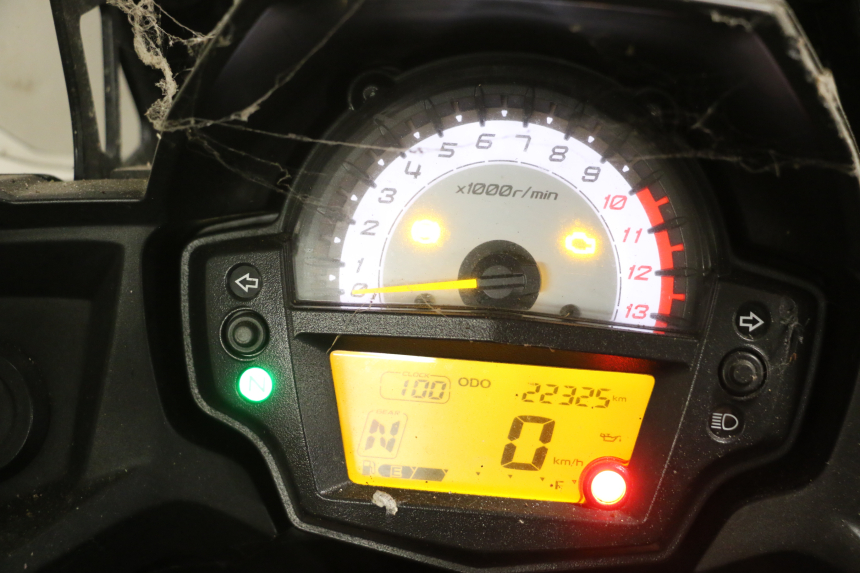 photo de TELLERSTANDMETER KAWASAKI VERSYS ABS 650 (2015 - 2018) - Detail van het onderdeel