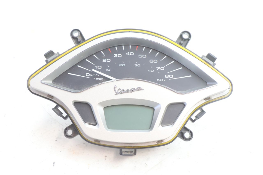 photo de TELLERSTAND PIAGGIO VESPA PRIMAVERA 2T 50 (2013 - 2018) - Hoofdaanzicht