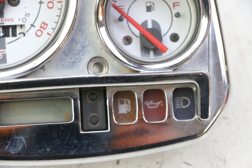 photo de TELLERSTAND PIAGGIO VESPA S 2T 50 (2007 - 2014) - Alternatieve hoek