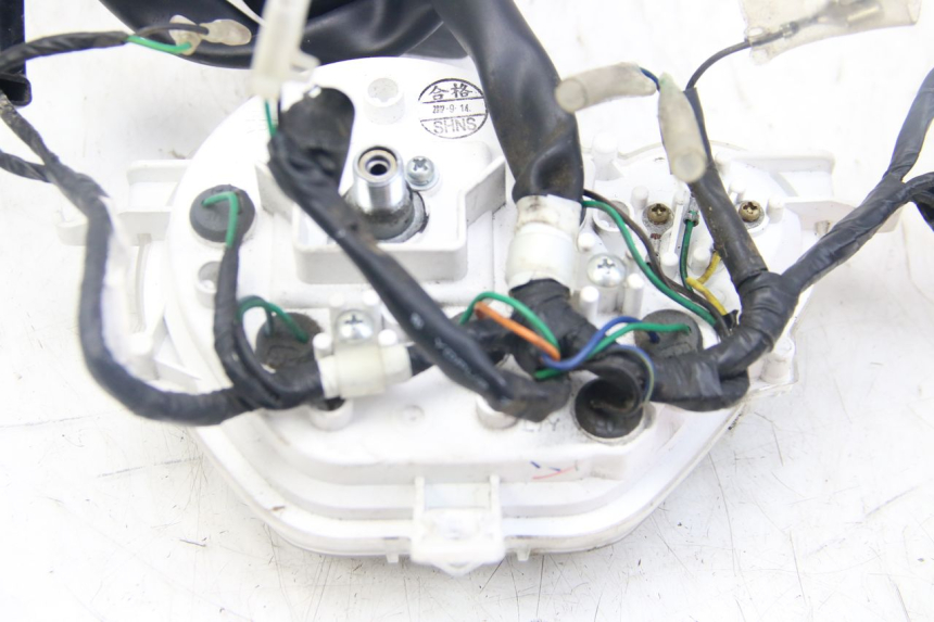 photo de TELLERSTAND HONDA VISION NSC R 50 (2013 - 2015) - Markeringen en referenties