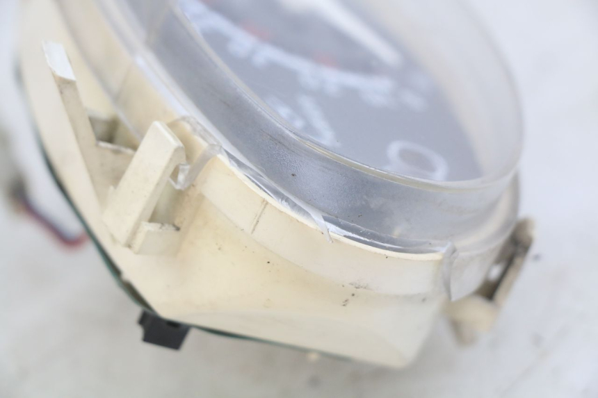 photo de TELLERSTAND PEUGEOT VIVACITY 50 (2004 - 2009) - Detail van het onderdeel