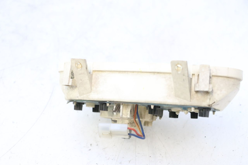 photo de TELLERSTAND PEUGEOT VIVACITY 50 (2004 - 2009) - Markeringen en referenties