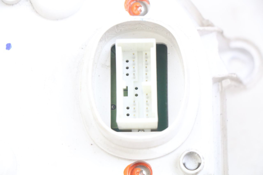 photo de TELLERSTAND YAMAHA X-MAX XMAX 125 (2010 - 2013) - Staat van het oppervlak