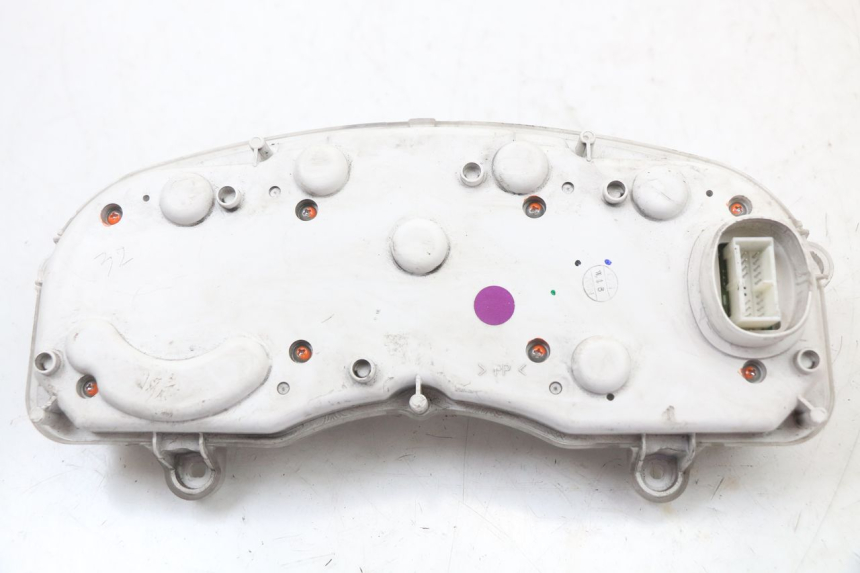 photo de TELLERSTAND YAMAHA X-MAX XMAX 125 (2010 - 2013) - Bevestigingspunten